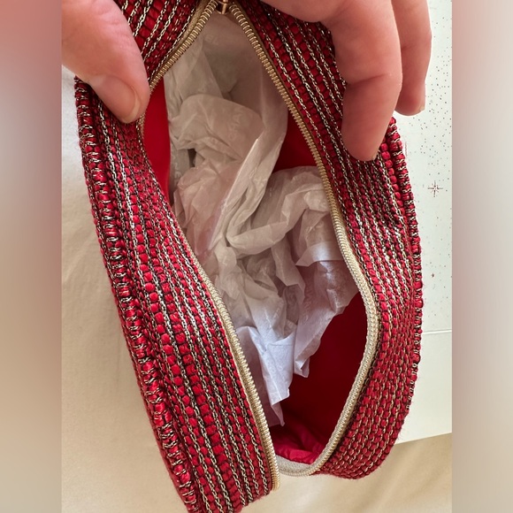 NWT Chanel makeup bag 2022 - Picture 3 of 6